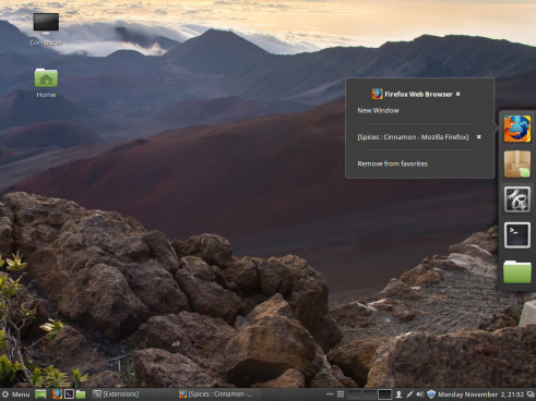 Cinnamon 2.8 desktop dock